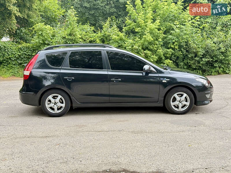 Універсал Hyundai i30 2010 в Козятині
