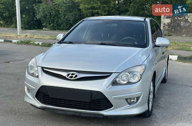 Хэтчбек Hyundai i30 2011 в Харькове