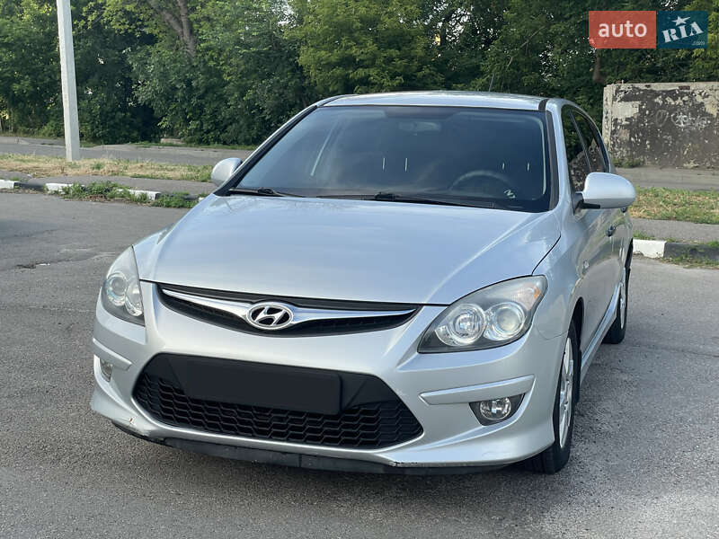 Hyundai i30 2011