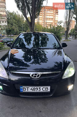 Хэтчбек Hyundai i30 2008 в 