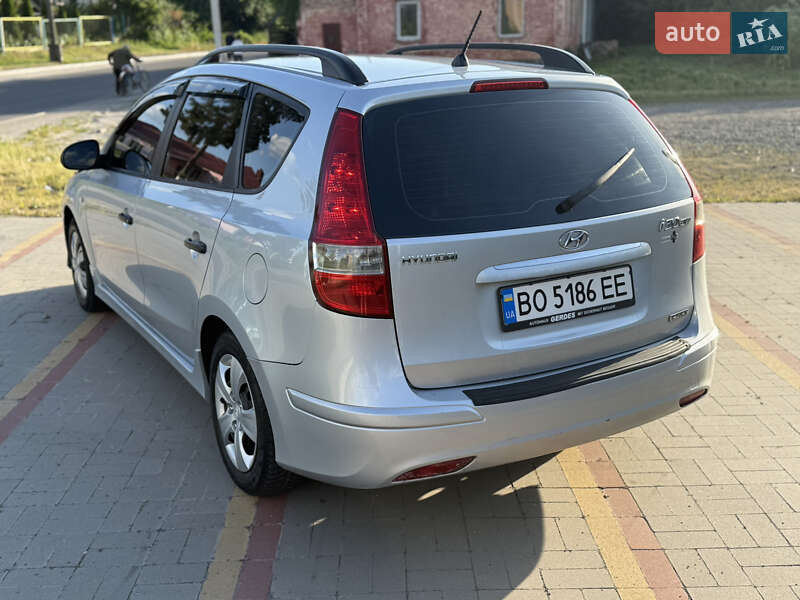Універсал Hyundai i30 2011 в Калинівці