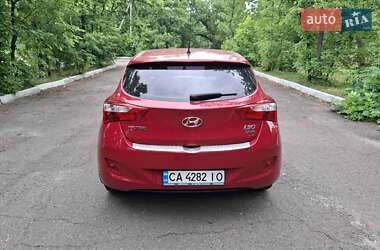 Хетчбек Hyundai i30 2013 в 