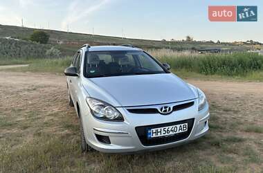 Универсал Hyundai i30 2009 в 