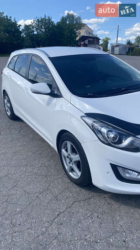 Універсал Hyundai i30 2012 в Івано-Франківську