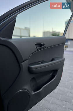 Хэтчбек Hyundai i30 2010 в 
