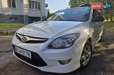 Хэтчбек Hyundai i30 2010 в Львове