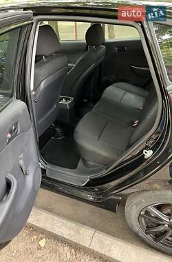 Хэтчбек Hyundai i30 2011 в 