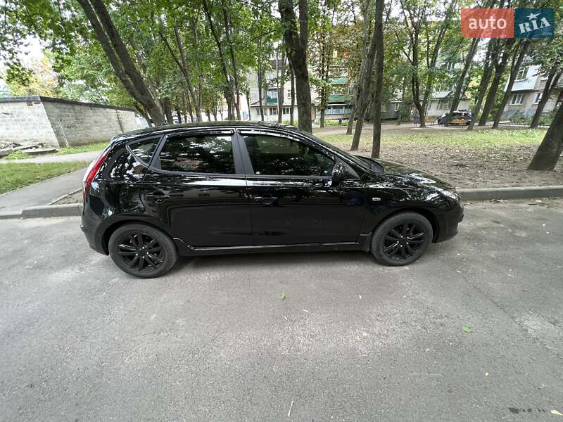 Хэтчбек Hyundai i30 2011 в Харькове