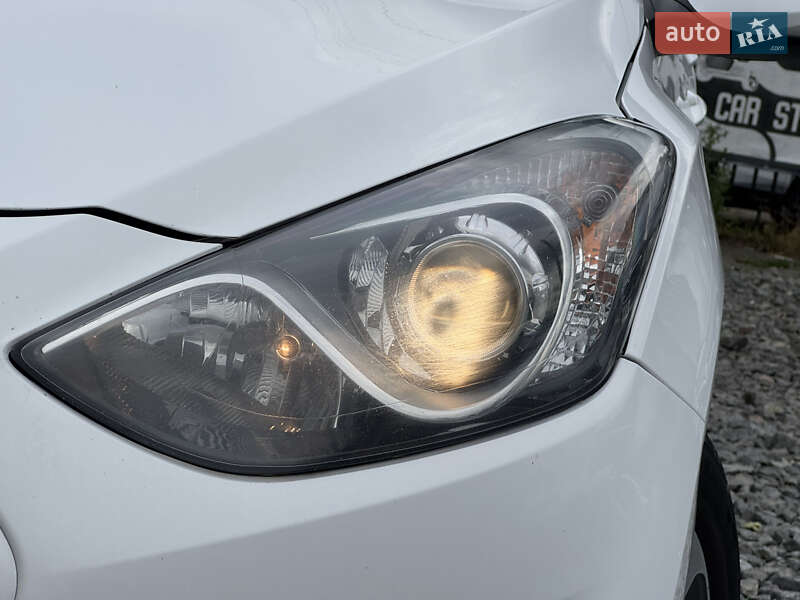 Универсал Hyundai i30 2016 в Стрые