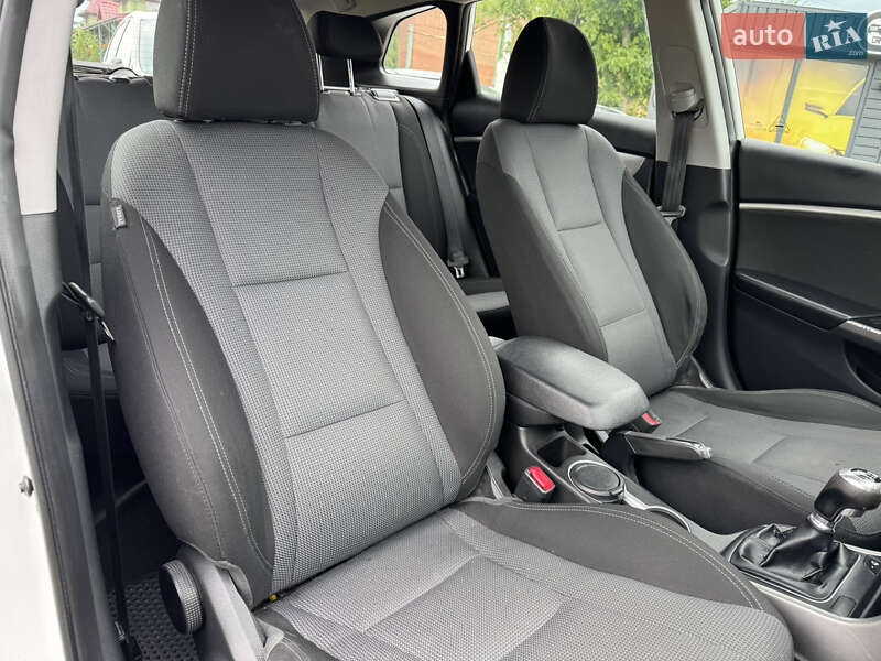 Универсал Hyundai i30 2016 в Стрые