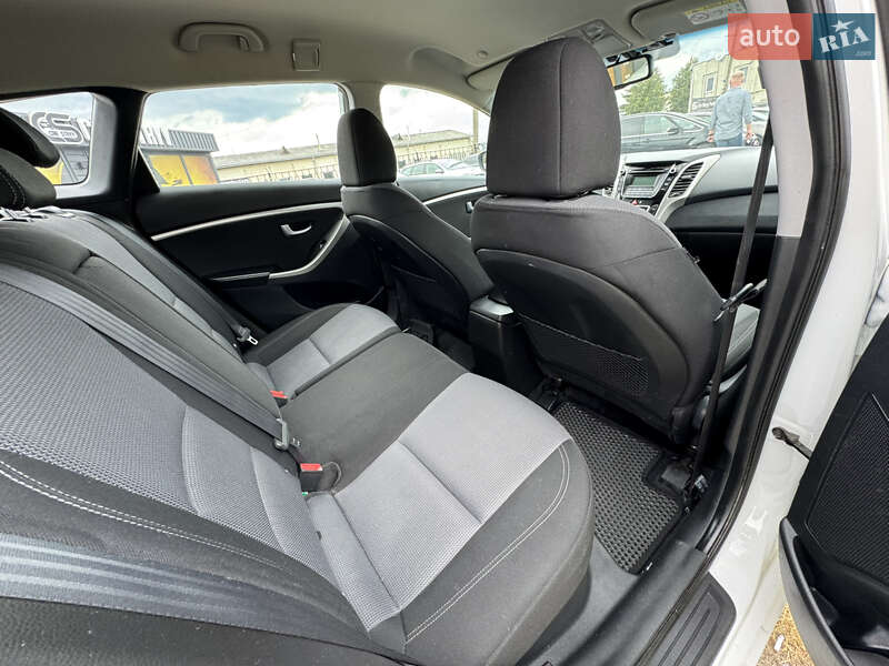 Универсал Hyundai i30 2016 в Стрые