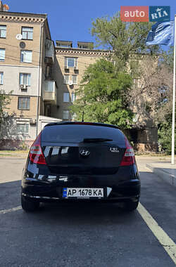 Хэтчбек Hyundai i30 2009 в 
