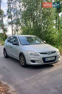 Хетчбек Hyundai i30 2008 в Гнівані