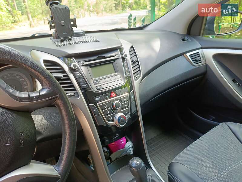 Хэтчбек Hyundai i30 2013 в Киеве