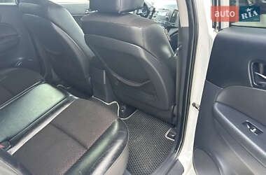 Хэтчбек Hyundai i30 2010 в 
