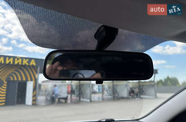 Хэтчбек Hyundai i30 2010 в 