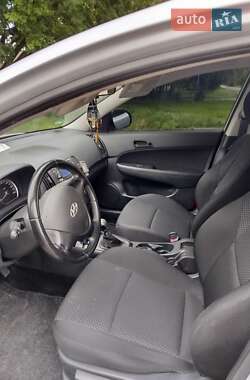 Универсал Hyundai i30 2009 в 