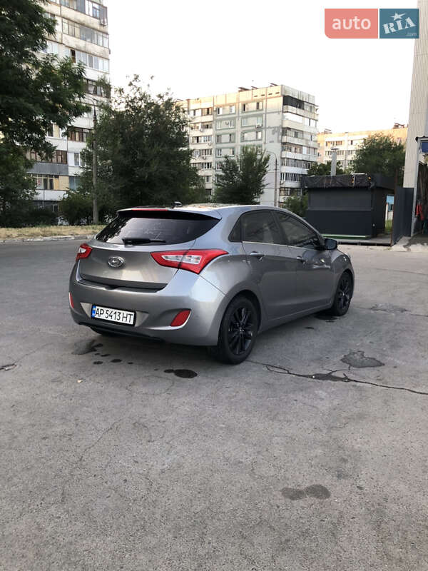 Хэтчбек Hyundai i30 2012 в Запорожье
