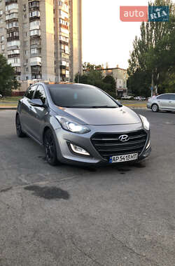 Хэтчбек Hyundai i30 2012 в 
