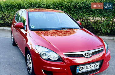 Хэтчбек Hyundai i30 2008 в 
