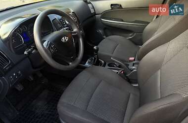 Хэтчбек Hyundai i30 2009 в 