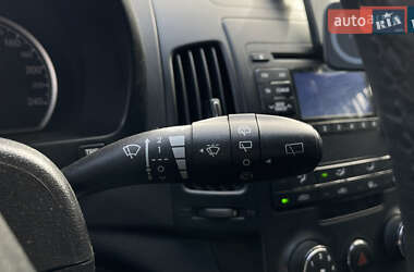 Хэтчбек Hyundai i30 2011 в 