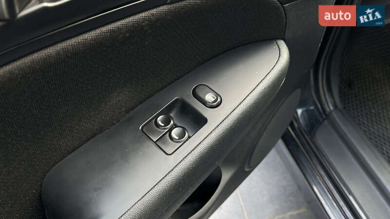 Хэтчбек Hyundai i30 2011 в Одессе
