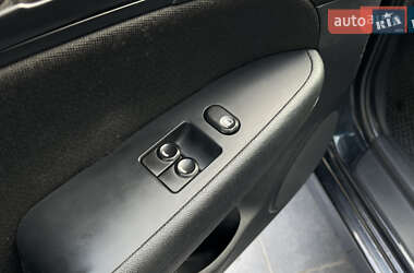 Хэтчбек Hyundai i30 2011 в 