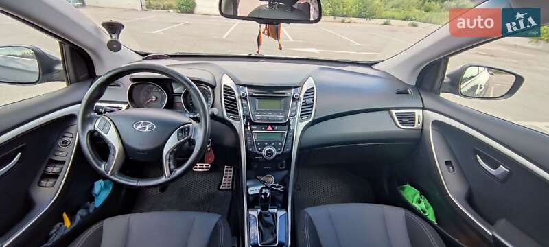 Хэтчбек Hyundai i30 2012 в Ирпене