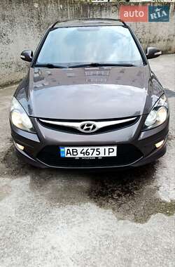 Хетчбек Hyundai i30 2011 в 