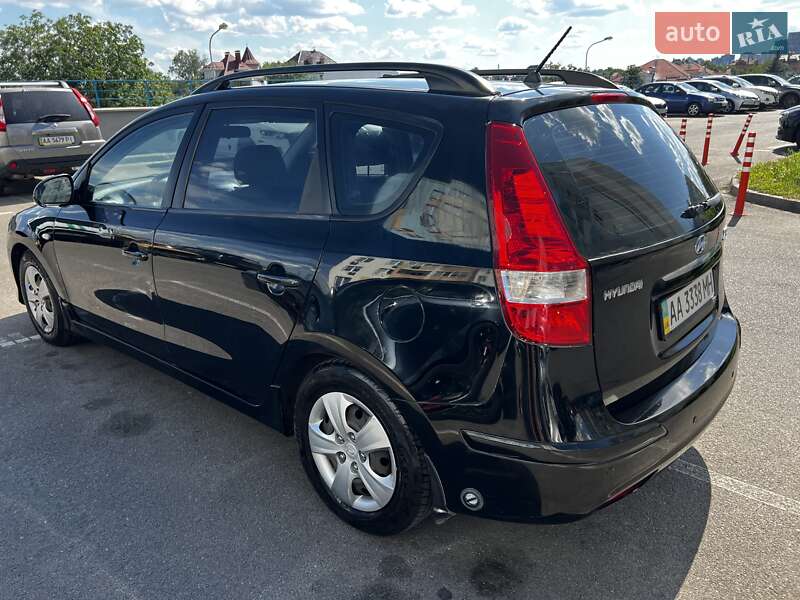 Универсал Hyundai i30 2012 в Киеве