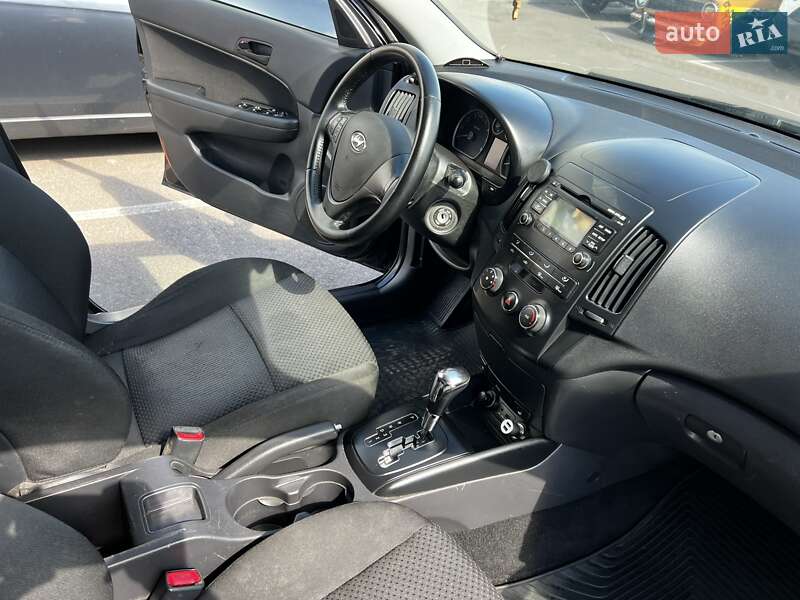 Универсал Hyundai i30 2012 в Киеве