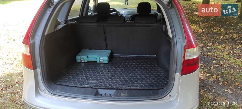 Универсал Hyundai i30 2008 в Зенькове