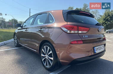 Хэтчбек Hyundai i30 2017 в 