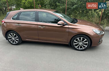 Хэтчбек Hyundai i30 2017 в 