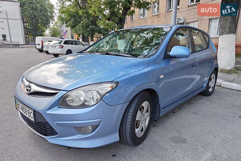 Hyundai i30 2011