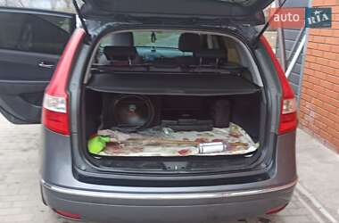 Универсал Hyundai i30 2009 в 