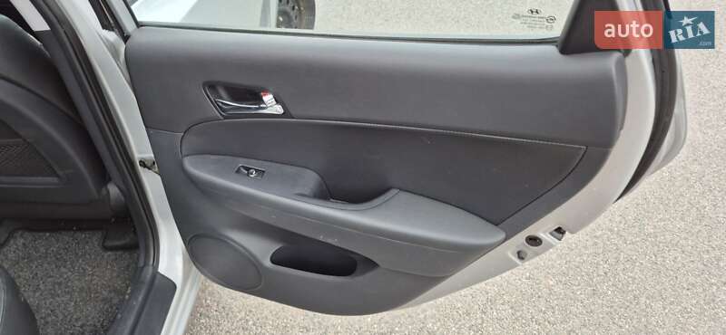 Хэтчбек Hyundai i30 2007 в Киеве
