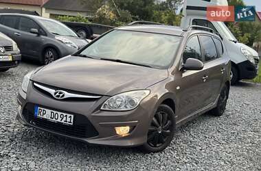 Універсал Hyundai i30 2012 в Дрогобичі