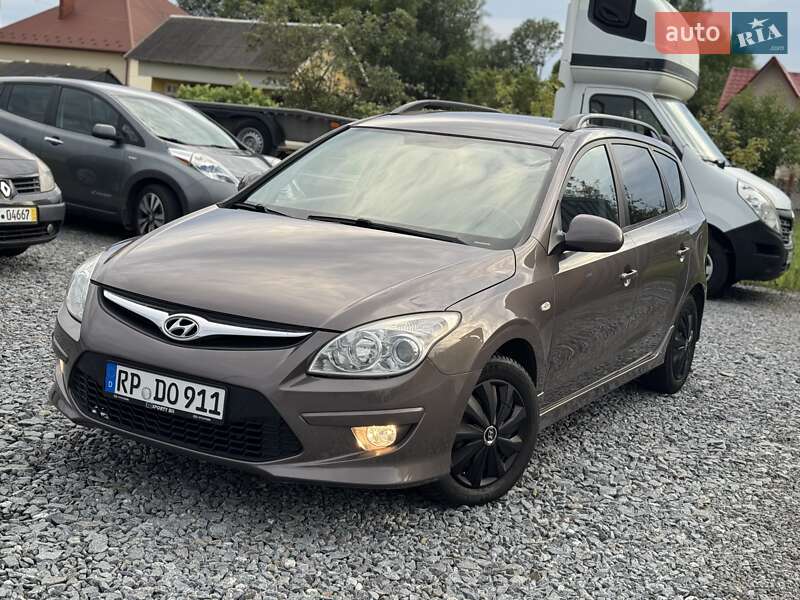 Универсал Hyundai i30 2012 в Дрогобыче
