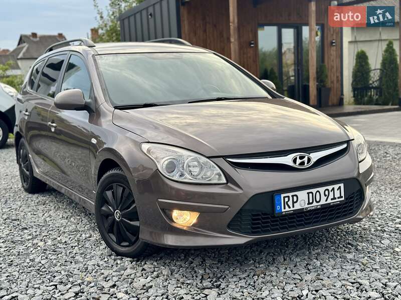 Универсал Hyundai i30 2012 в Дрогобыче