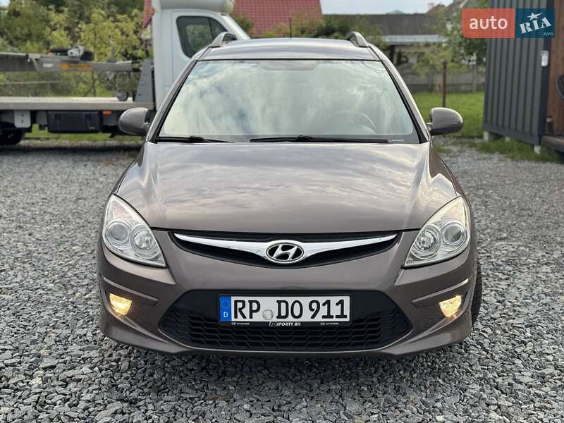 Универсал Hyundai i30 2012 в Дрогобыче