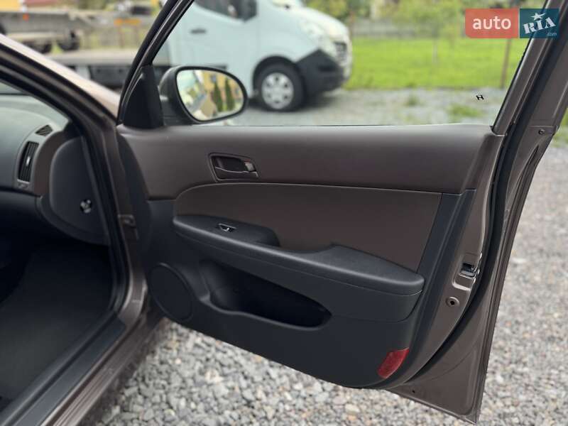Универсал Hyundai i30 2012 в Дрогобыче