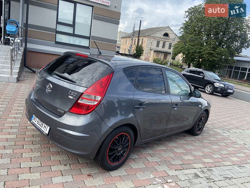 Хэтчбек Hyundai i30 2009 в Ровно