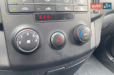 Хэтчбек Hyundai i30 2009 в 