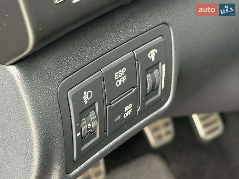 Хетчбек Hyundai i30 2011 в Рівному