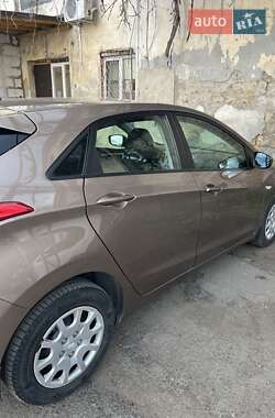 Хэтчбек Hyundai i30 2012 в 