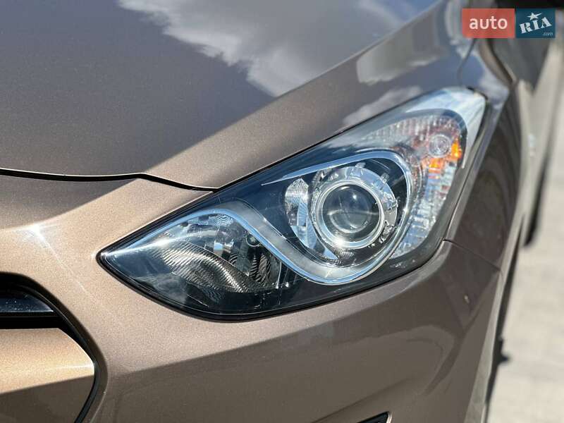 Хэтчбек Hyundai i30 2013 в Днепре