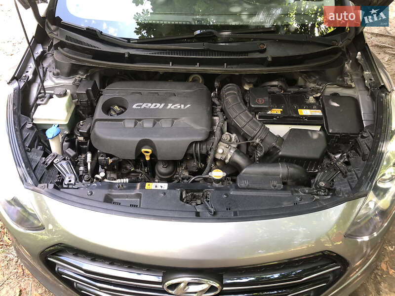 Хэтчбек Hyundai i30 2012 в Запорожье