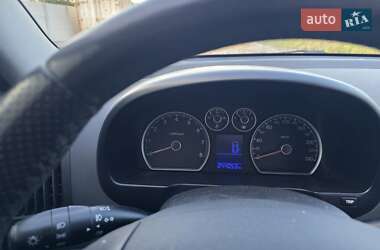 Хэтчбек Hyundai i30 2011 в Новомосковске